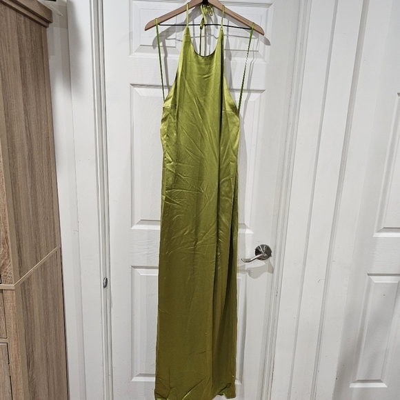 Staud Janet open-back satin halterneck maxi dress - Picture 2 of 8